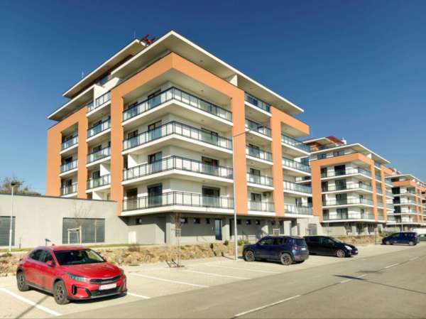 NOVOSTAVBA - 3 IZB BYT s LOGGIOU a PARKOV. MIESTOM, REZIDENCIA PANORÁMA, KOŠICE, 110 m2